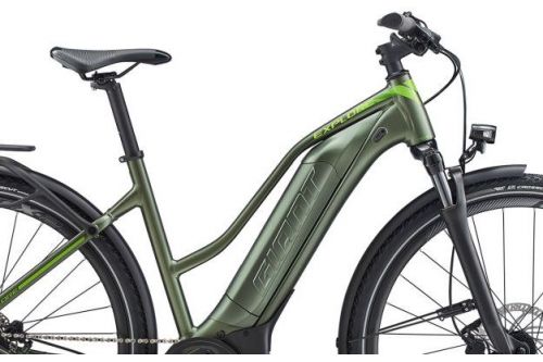 Rower elektryczny trekkingowy Giant Explore E+ 3 STA 2020